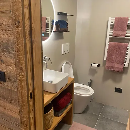 Grandes Mourailles In & Out